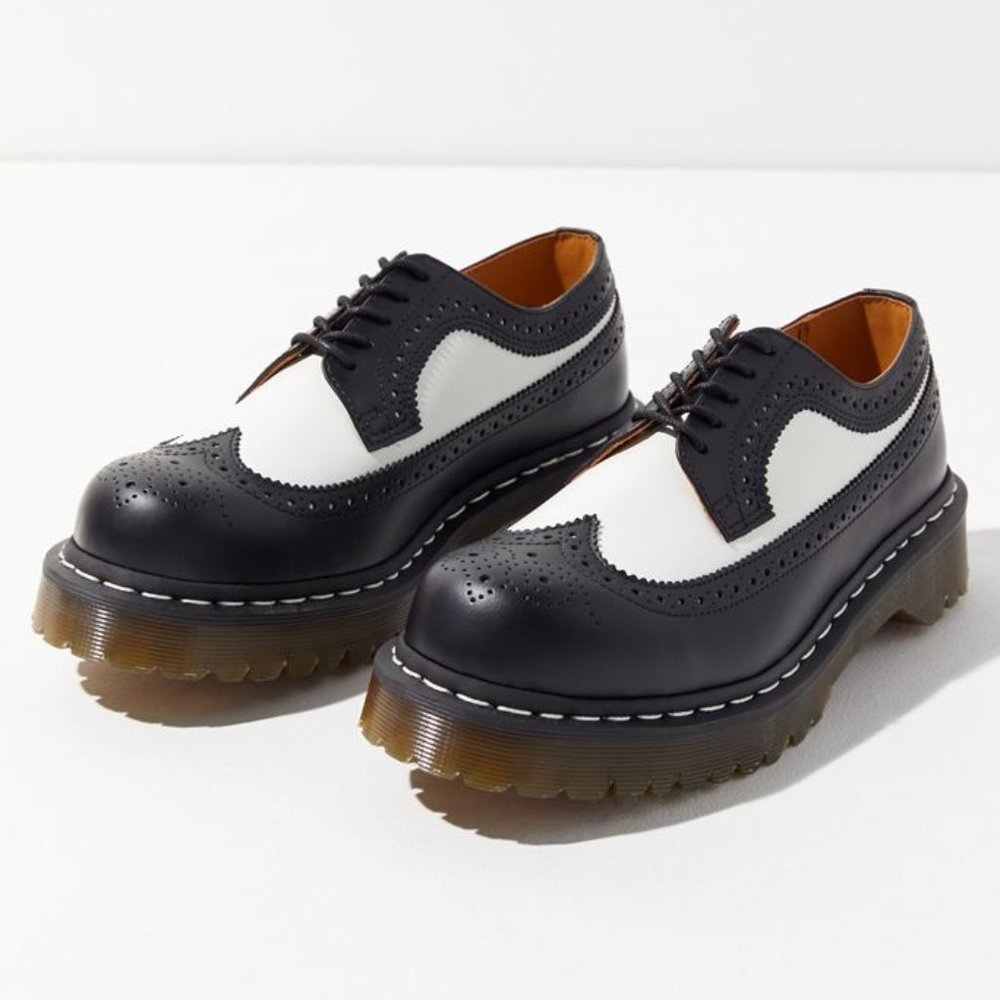 Dr. Martens Bex Brogue Oxford